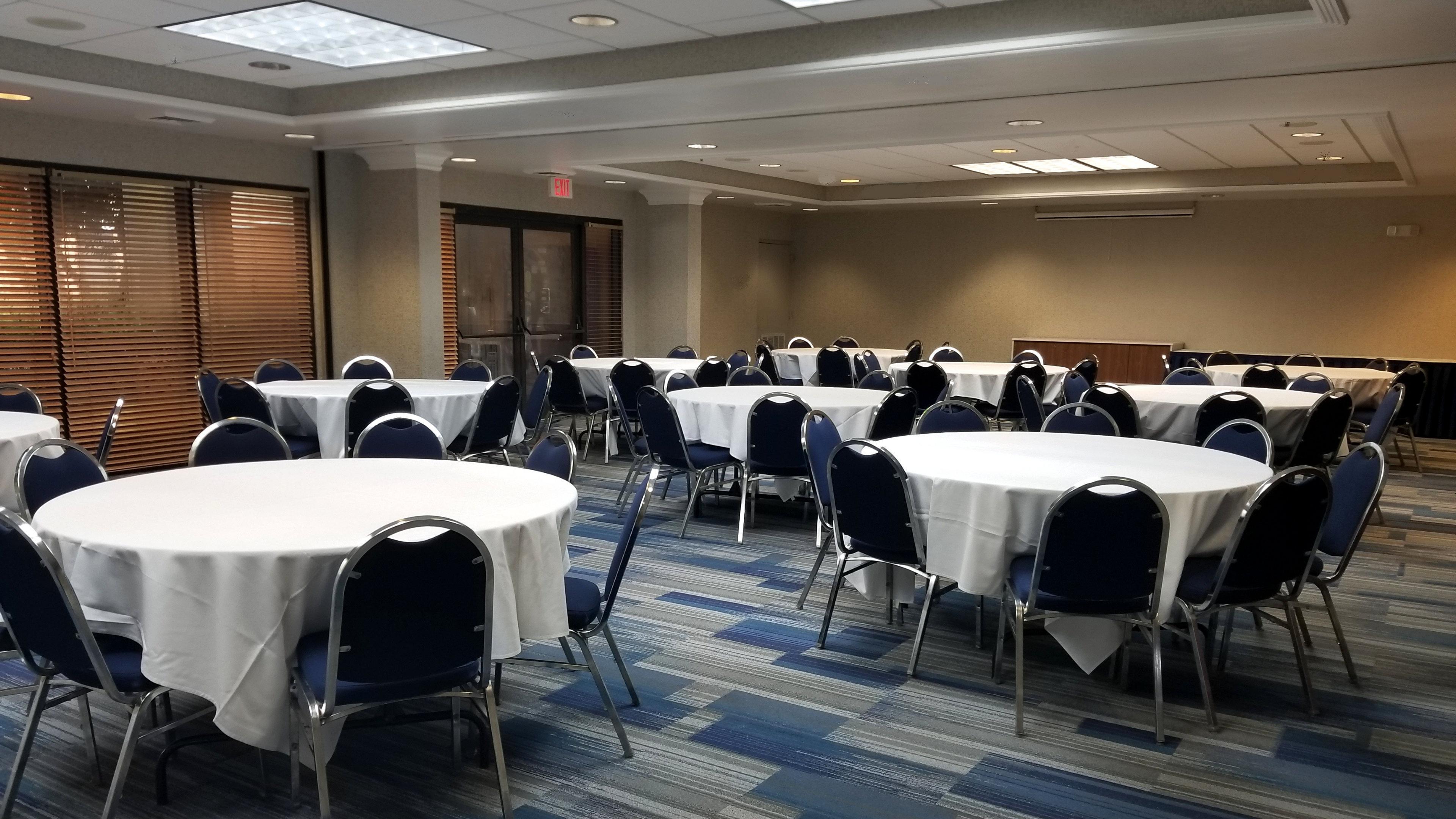 Holiday Inn Express & Suites Wilmington-University Center By Ihg Exterior foto