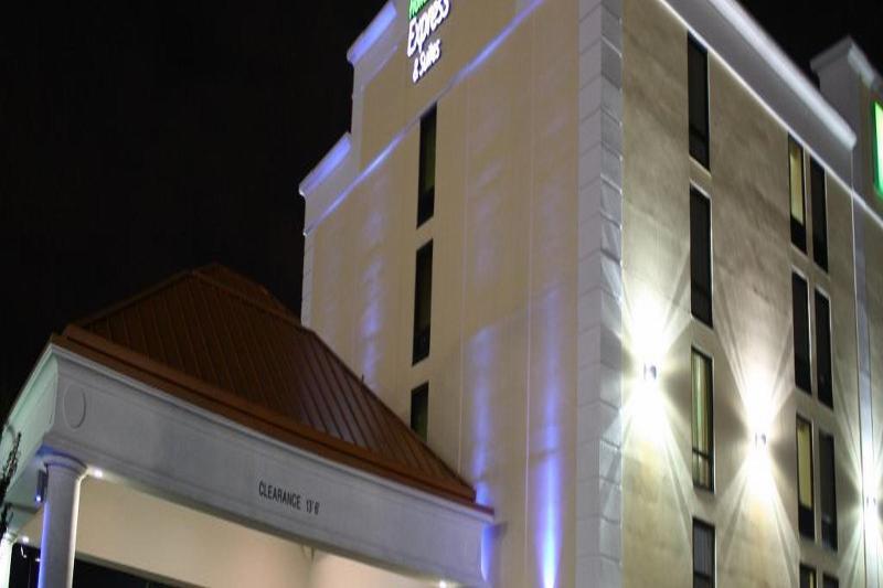 Holiday Inn Express & Suites Wilmington-University Center By Ihg Exterior foto
