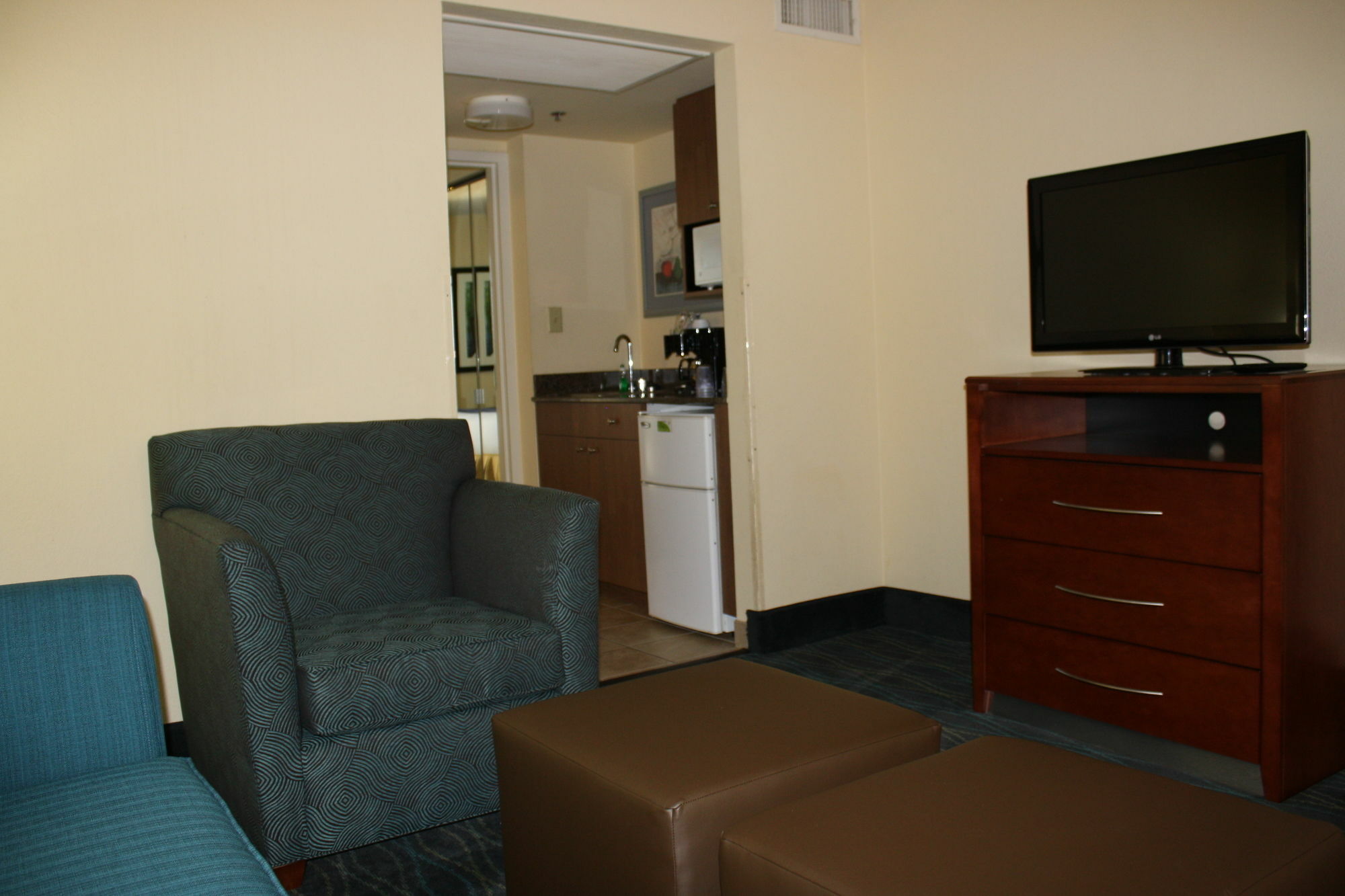 Holiday Inn Express & Suites Wilmington-University Center By Ihg Exterior foto